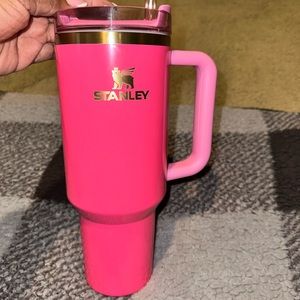 Stanley Pink Parade Quencher Tumbler 40 oz